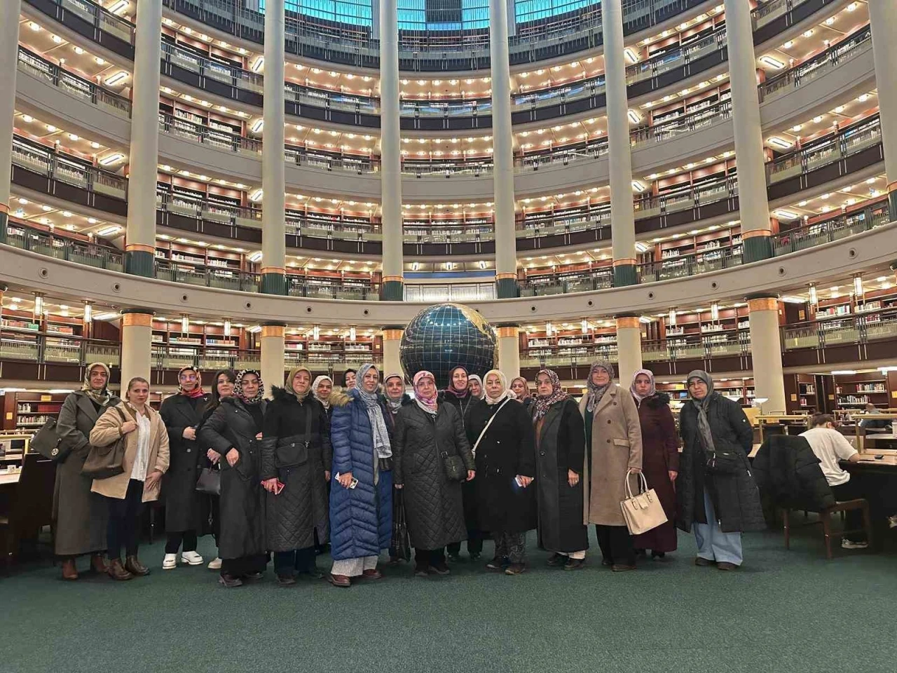 Pursaklar Belediyesi kadınlara 15 Temmuz Demokrasi M&uuml;zesi, Millet Camisi ve Millet K&uuml;t&uuml;phanesi gezisi d&uuml;zenledi
