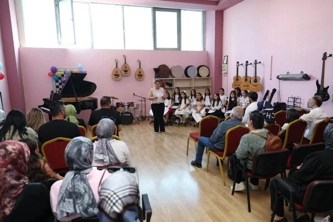 Pursaklar&rsquo;da bir yıllık emek melodilere d&ouml;n&uuml;şt&uuml;
