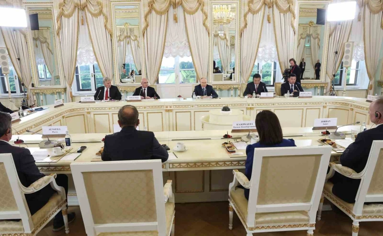 Putin: "Avrupa isterse tekrar Rusya ile diyalog başlatabilir"
