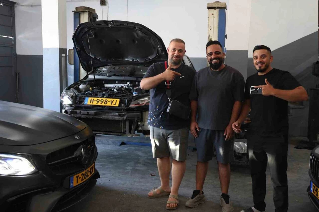 &quot;Avrupa’da parça var, usta yok&quot; diyen gurbetçiler 10 milyonluk araçlarını Türk ustalara yaptırıyor
