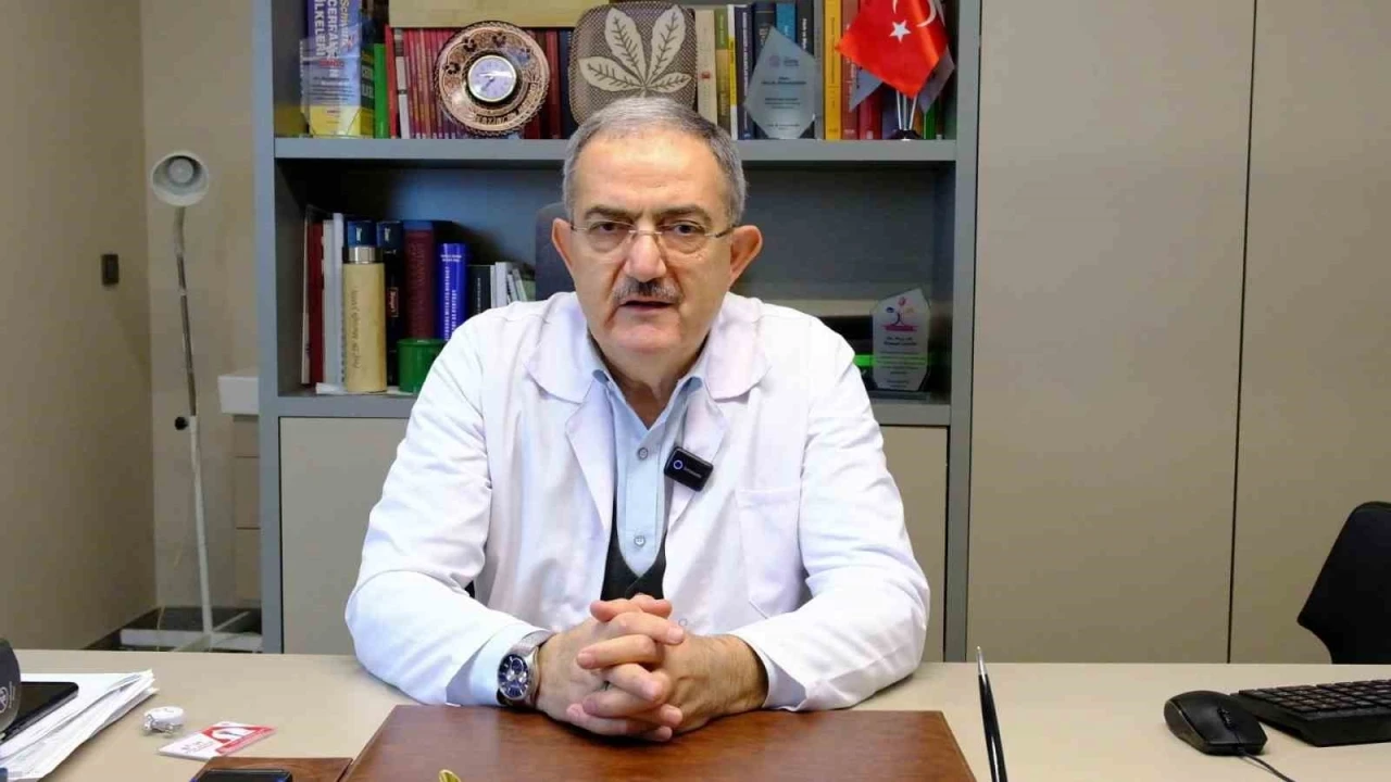 &quot;Ayağımı artık kesin&quot; diyen hasta, larva tedavisi ile yürüyerek taburcu oldu
