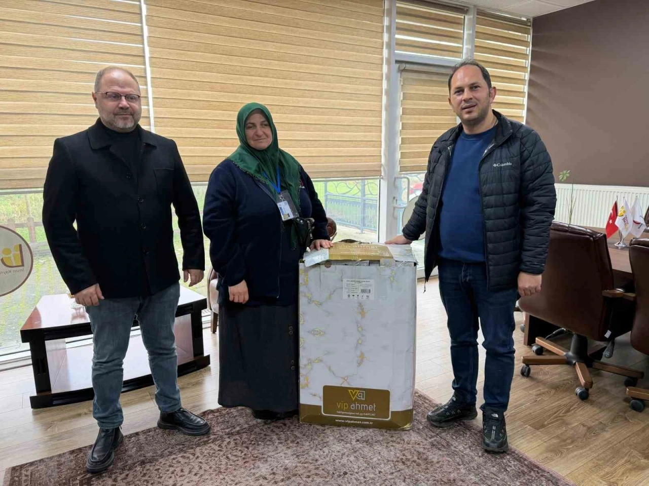 &quot;Bayrağı kızımın çeyizine koyacağım&quot; diyen kadının kızına çeyiz desteği
