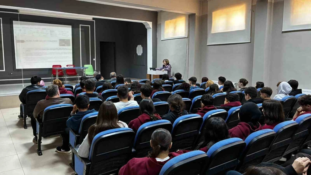 "Ben Her Yerde Varım" projesiyle kalaycılık mesleği &ouml;ğrencilere tanıtıldı
