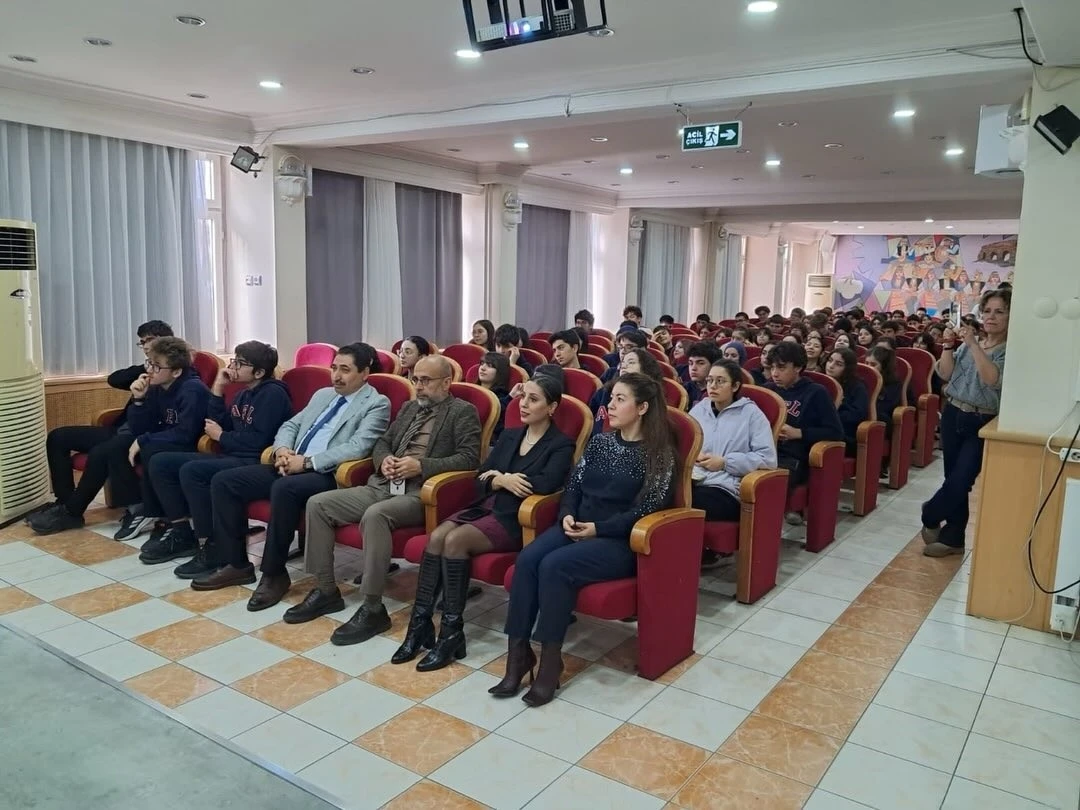 "Bilimsel Araştırma Y&ouml;ntemleri" konusunda &ouml;ğrencilere eğitim verildi
