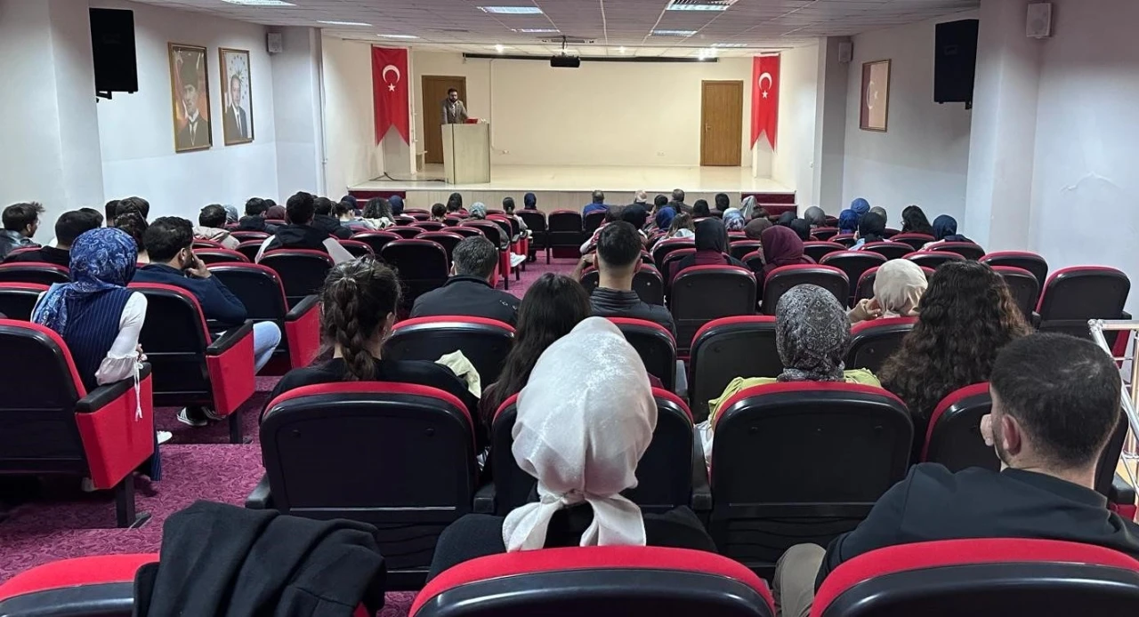 &quot;Damgalanma ve Ruh Sağlığı&quot; söyleşisi gerçekleştirildi
