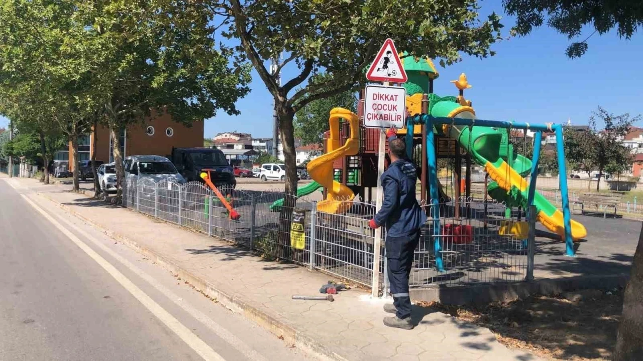 "Dikkat çocuk çıkabilir"