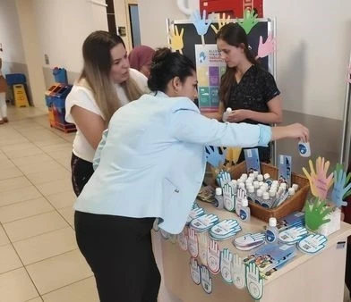 "D&uuml;nya El Yıkama&rdquo; g&uuml;n&uuml; dolayısıyla Menteşe Devlet Hastanesi&rsquo;nde stant kuruldu
