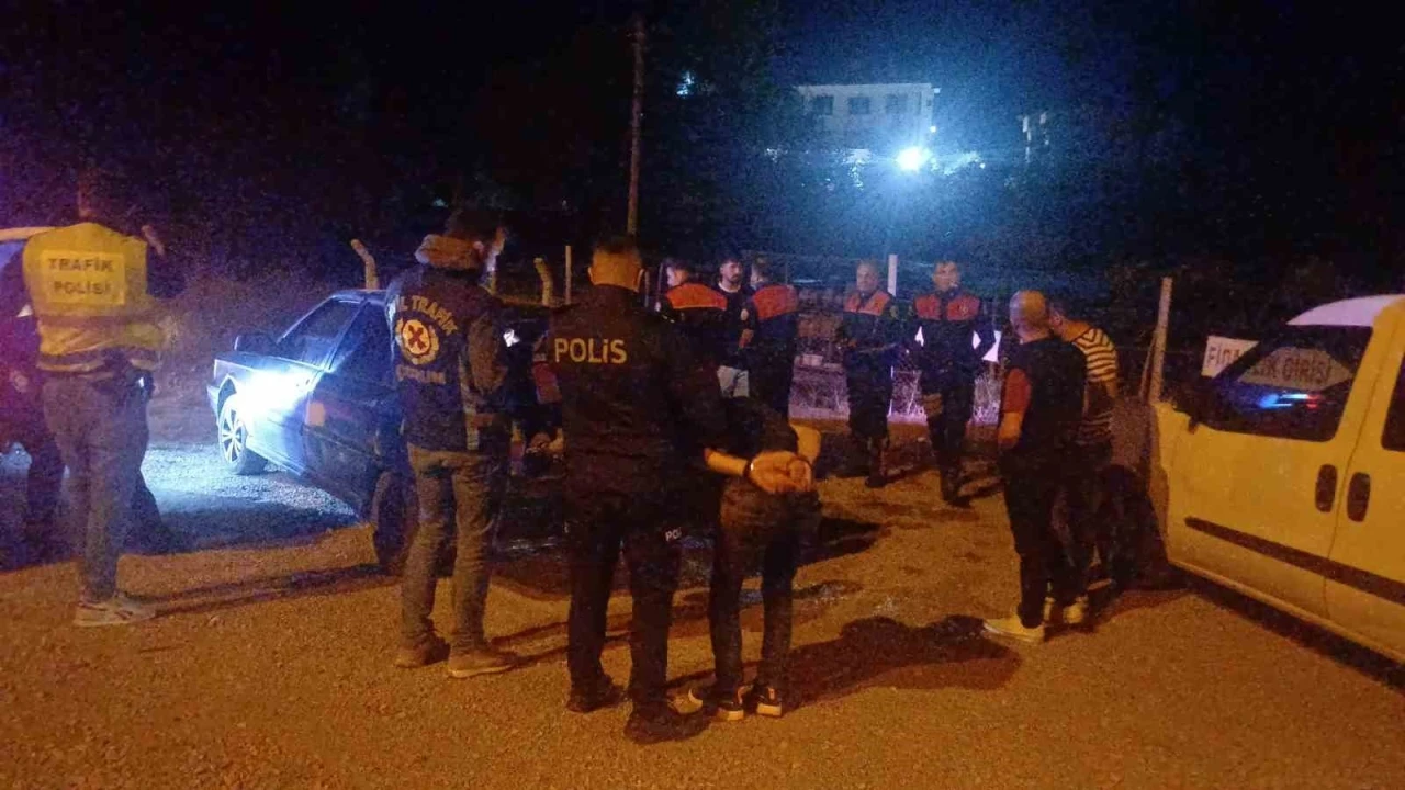 &quot;Dur&quot; ihtarına uymayan sürücüye 45 bin lira ceza
