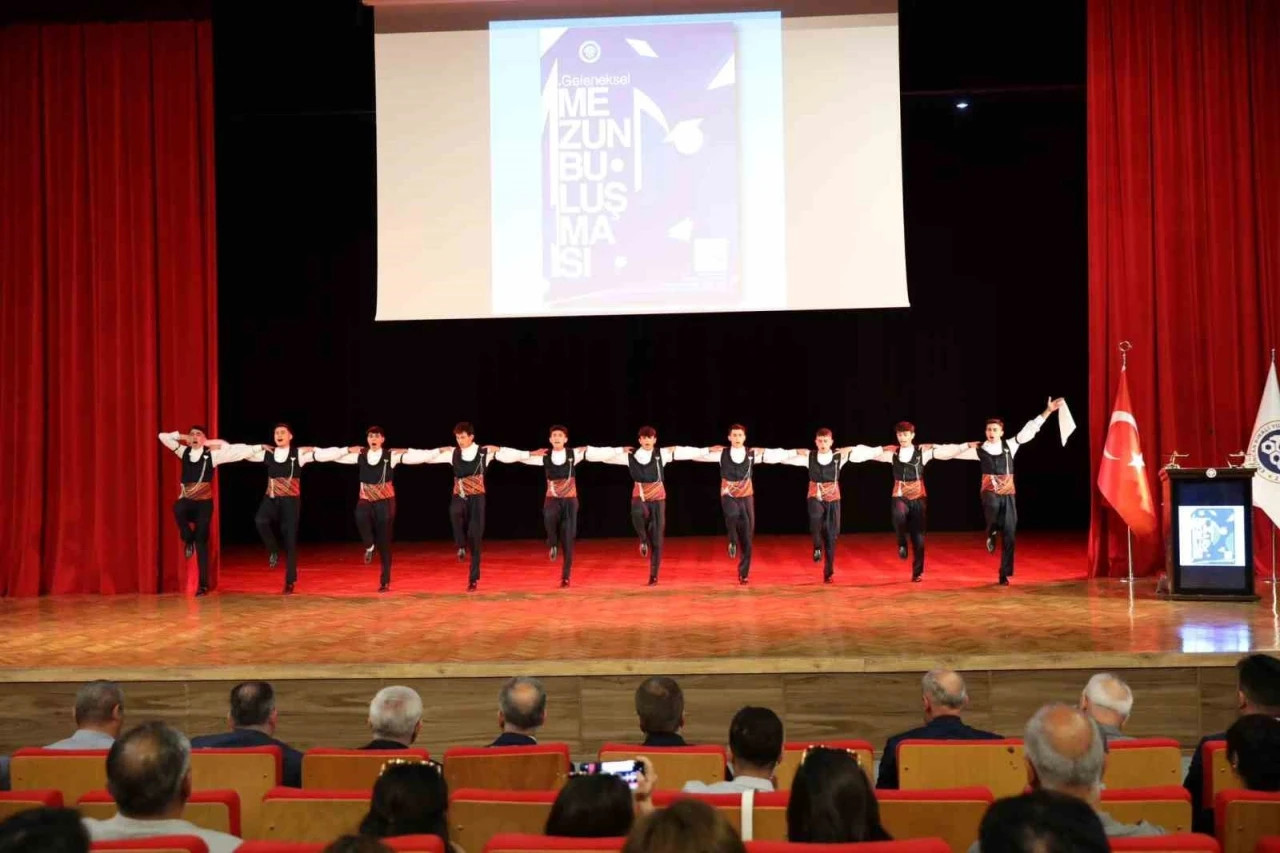 &quot;EBYÜ Geleneksel Mezun Buluşması&quot; düzenlendi
