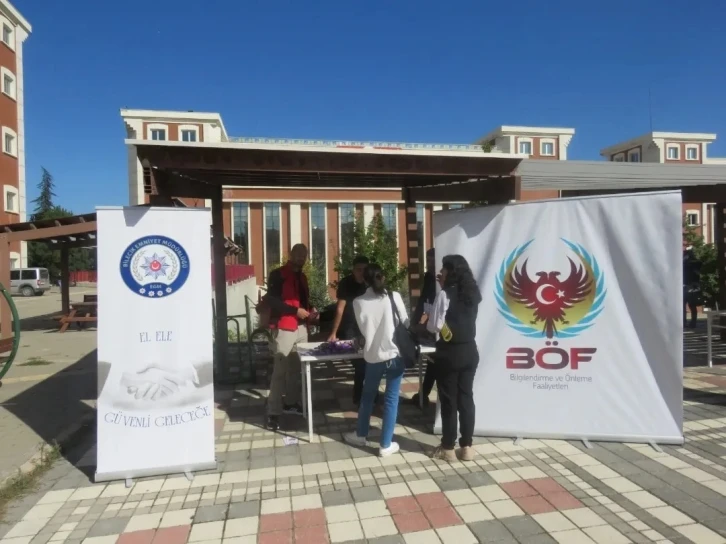 &quot;El Ele Güvenli Geleceğe’’ projesiyle 4 bin 700 öğrenciye ulaşım sağlandı
