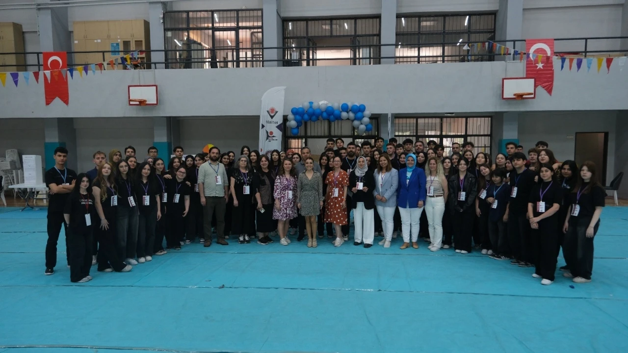&quot;Engelsiz Eğitim Bağı&quot; projesiyle veliler, öğrencileri hakkında bilgileri hızlı ve güvenli bir şekilde öğrenebilecek
