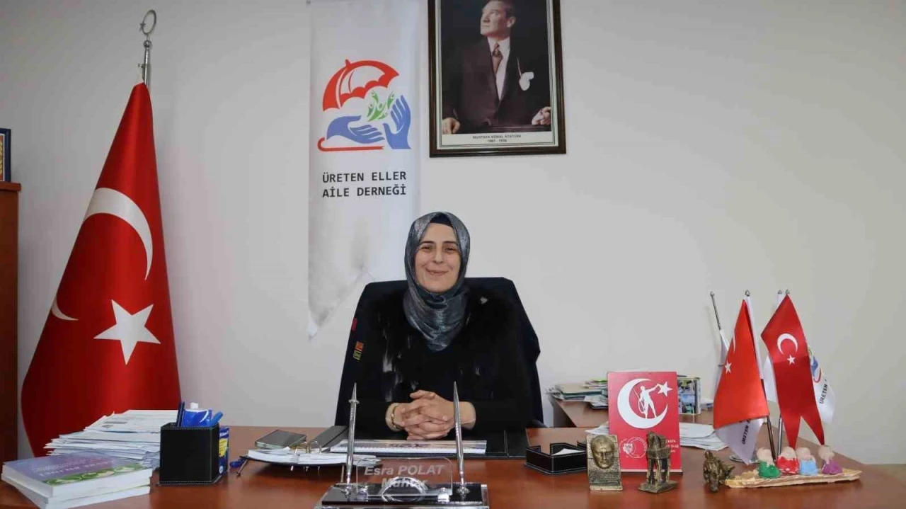 &quot;Evinde otur&quot; dediler, o mahallesine hizmet etmeyi seçti
