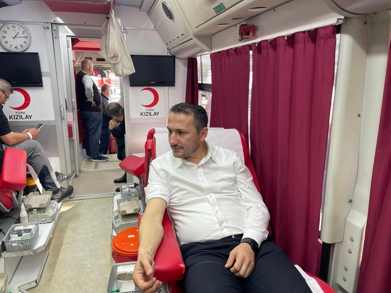 "Hayat kurtarmak senin kanında var" dediler kan bağışı yaptılar