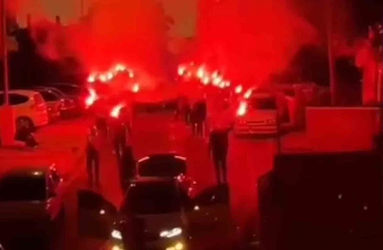 &quot;Kız isteme&quot; merasimi meşalelerle şova dönüşünce damat adayları cezayı yedi
