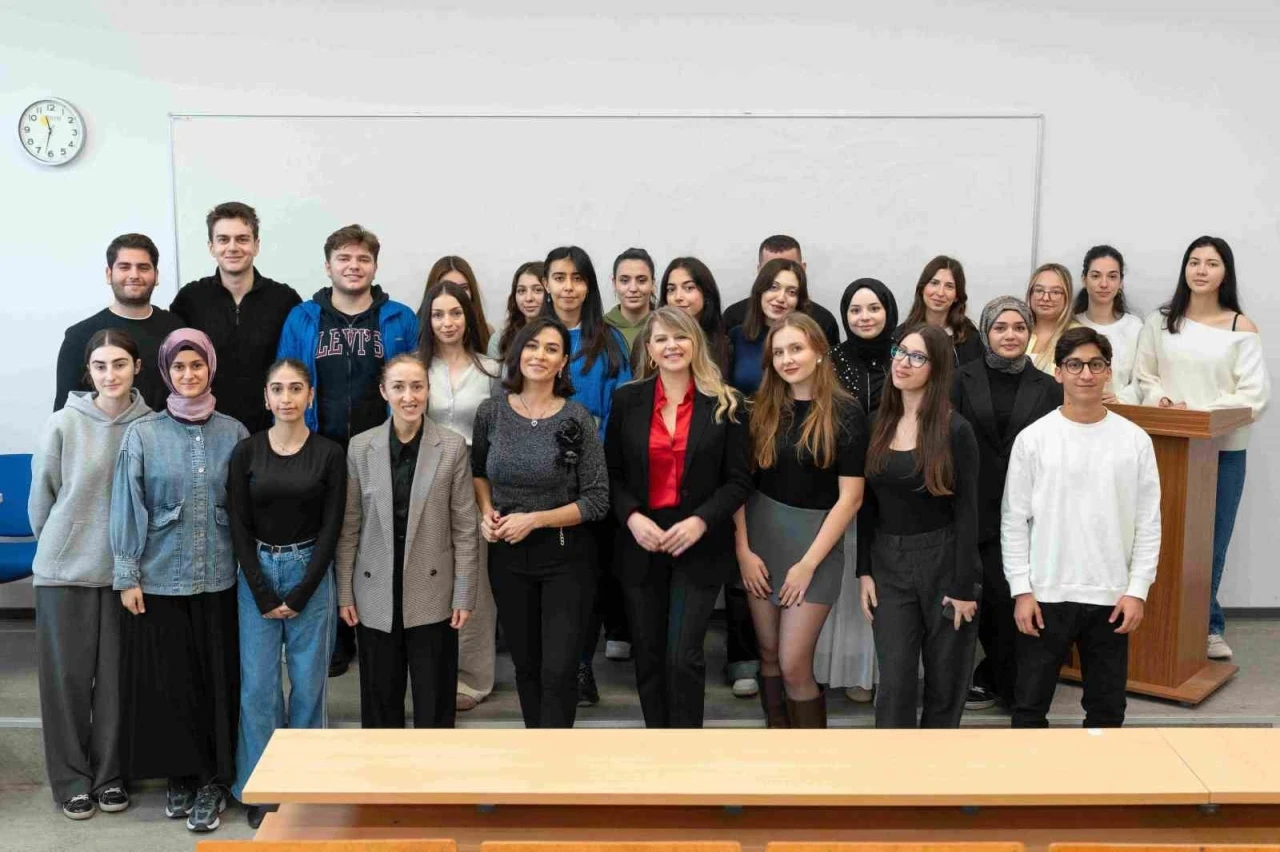 &quot;Liderliğin temeli iletişim&quot;
