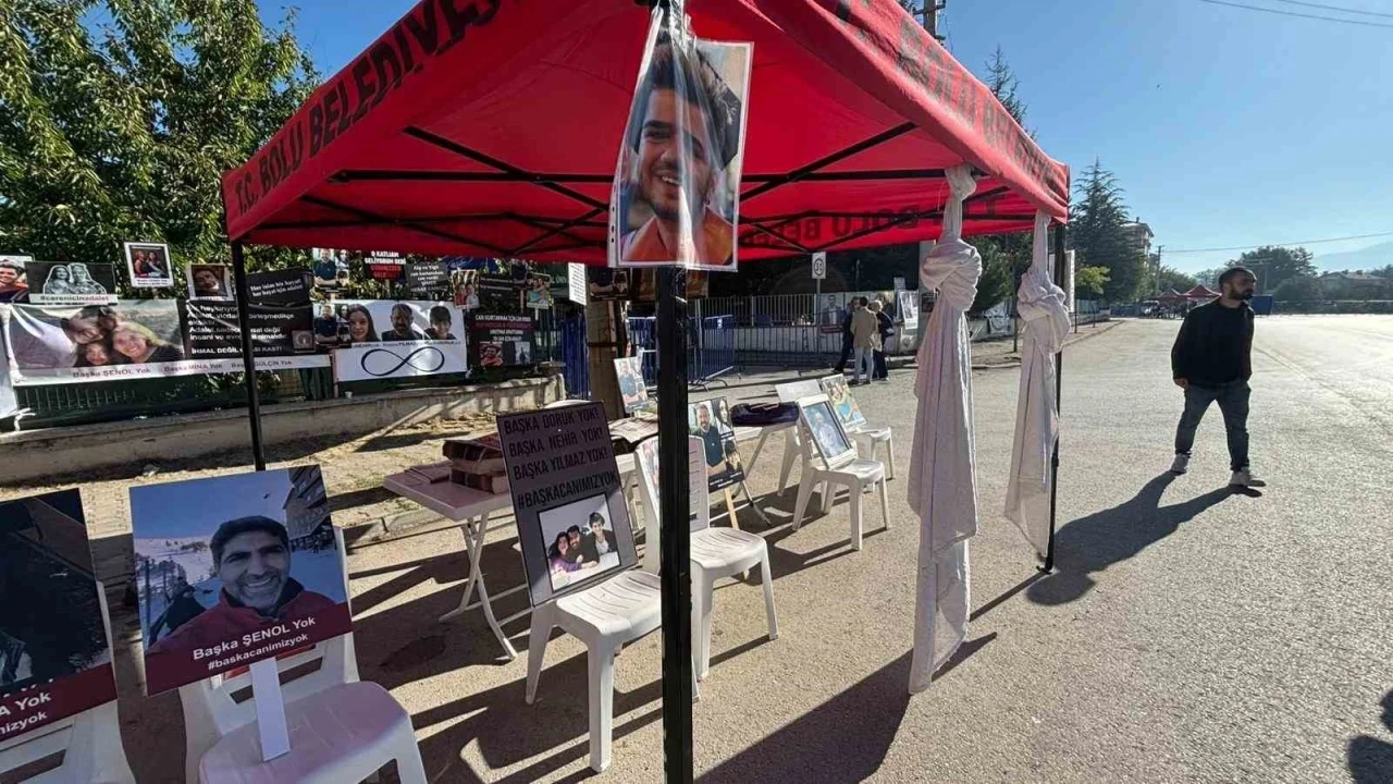 &quot;Misafirleri uyandırmayın&quot; yazışmaları mahkemede: Ön Büro Müdürü Tabur tanık kürsüsünde
