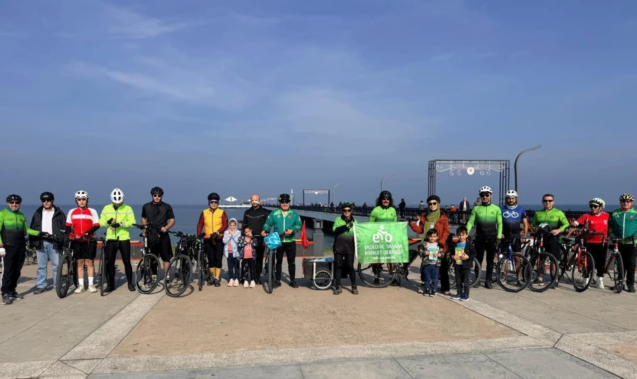 "Pedalla Kitap Götürüyoruz" kampanyası
