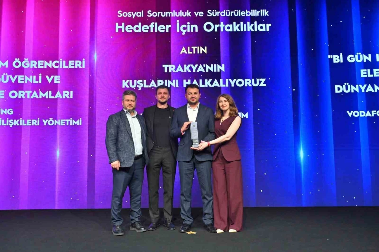 "Trakya&rsquo;nın Kuşlarını Halkalıyoruz" projesine &ouml;d&uuml;l
