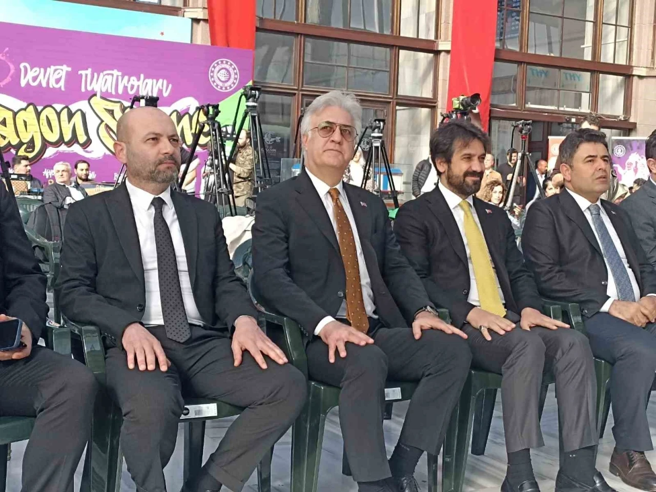 &quot;Vagon Sahne&quot; perdelerini açıyor
