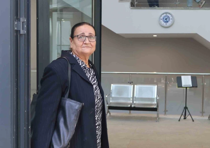 "Yarım kalan hayal" 68 yaşından sonra &uuml;niversiteli yaptı
