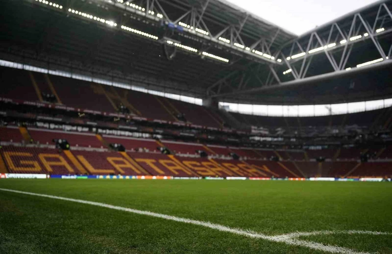 RAMS Park’ta 16. Galatasaray - Beşiktaş derbisi
