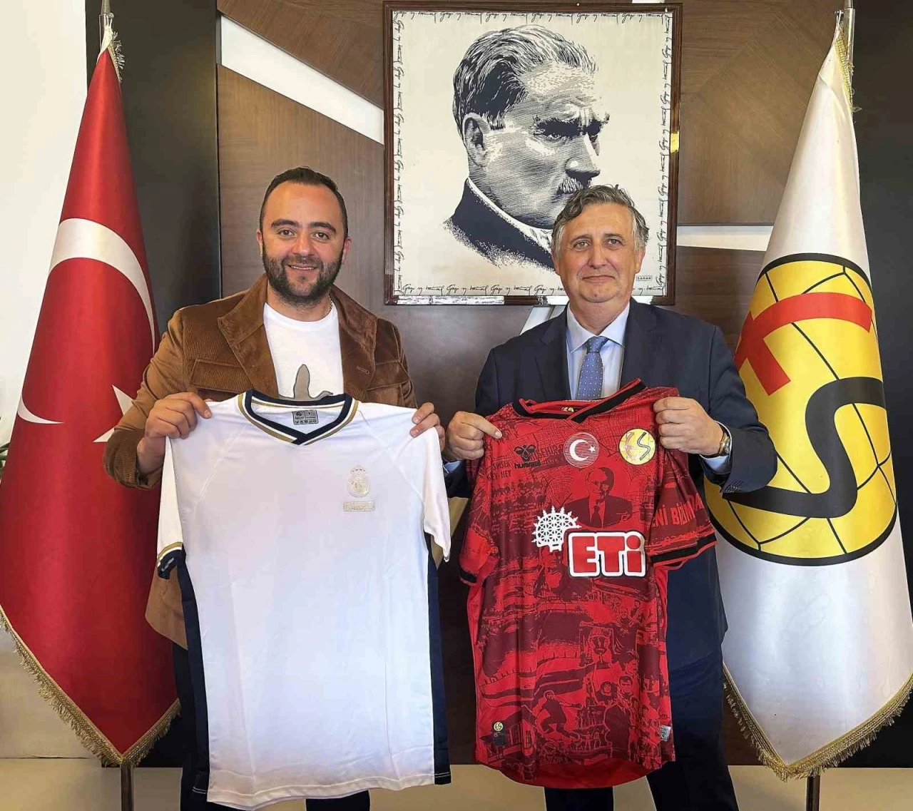 Real Madrid Vakfı’ndan Eskişehirspor’a ziyaret
