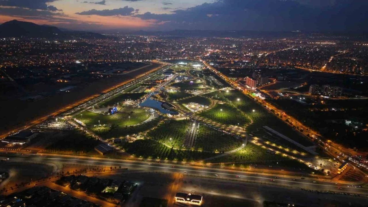 Recep Tayyip Erdoğan Millet Bahçesi, etkinlik üssü oldu
