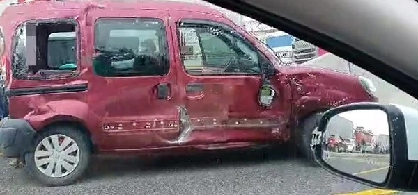 Ref&uuml;je &ccedil;arparak durdu: 1 yaralı
