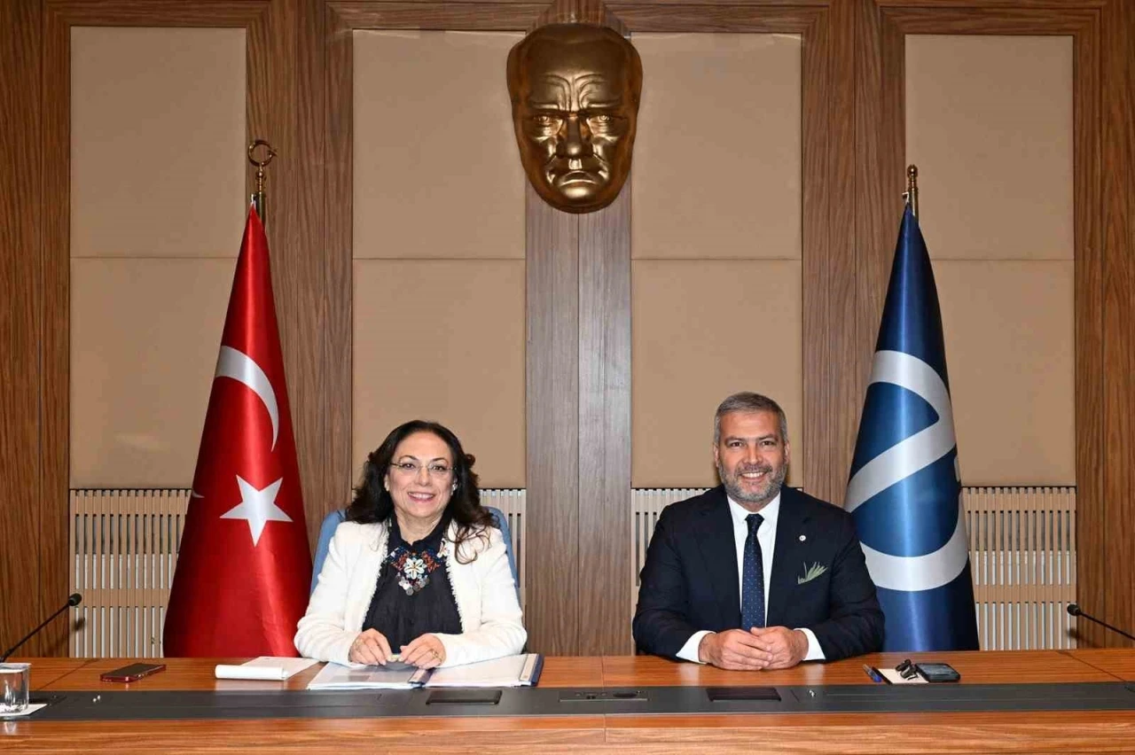 Rektör Adıgüzel: &quot;Kurumsal akreditasyon süreci üniversitemiz için çok önemli&quot;
