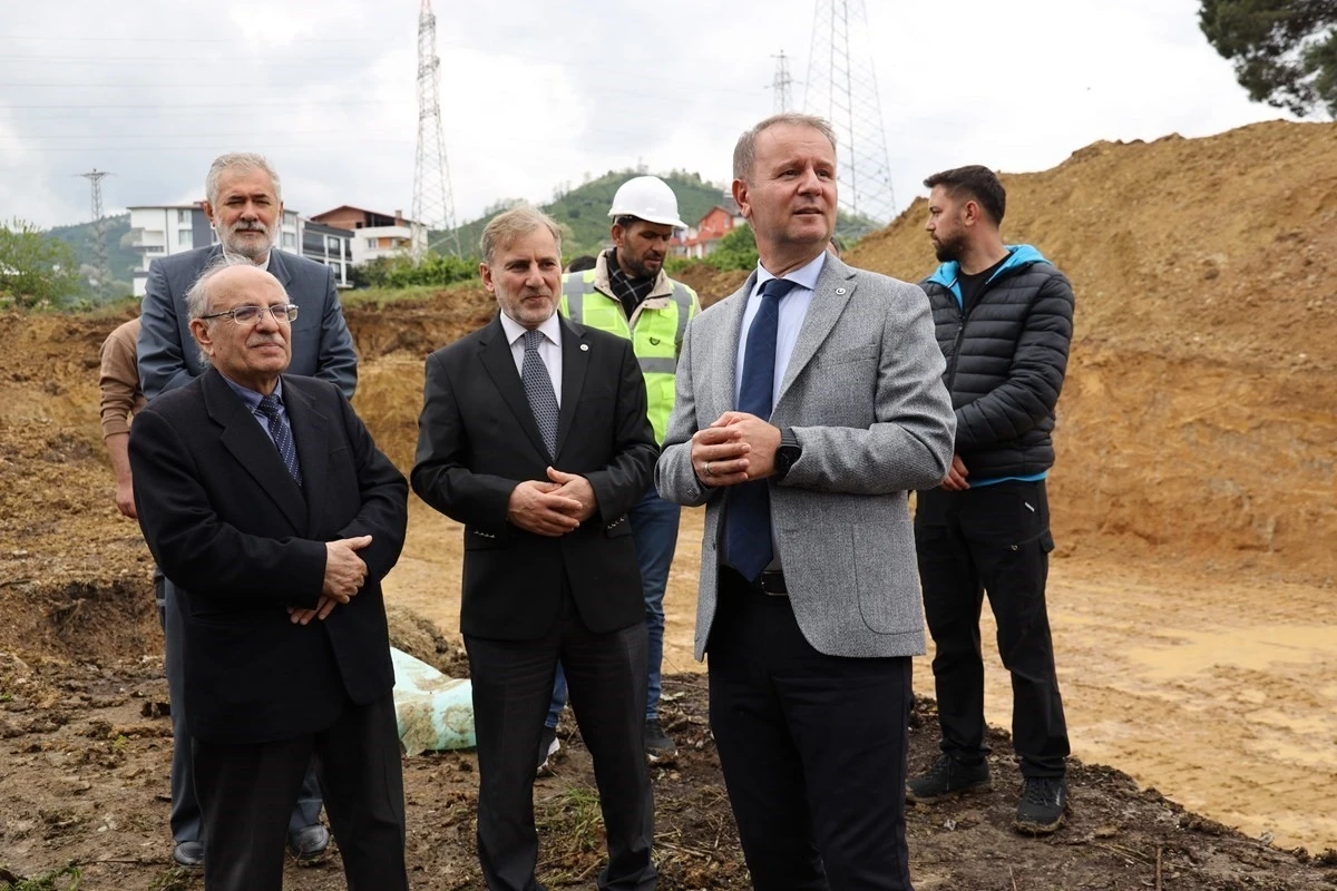 Rektör Baş: &quot;Uzun çabalar sonucu ilahiyat fakültemizin temelini attık&quot;
