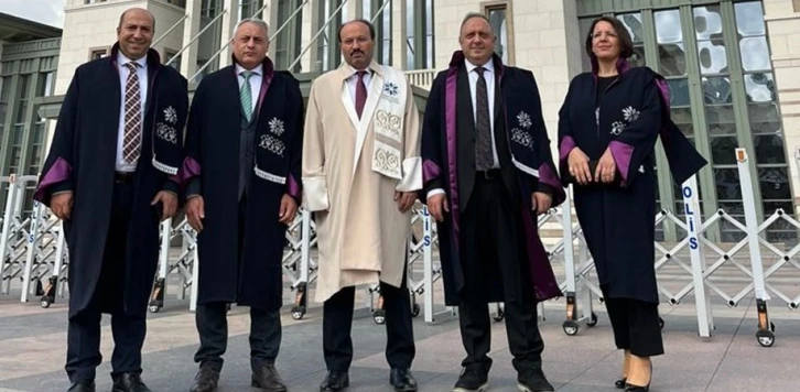 Rekt&ouml;r &Ccedil;akmak yeni akademik yıl a&ccedil;ılış t&ouml;renine katıldı
