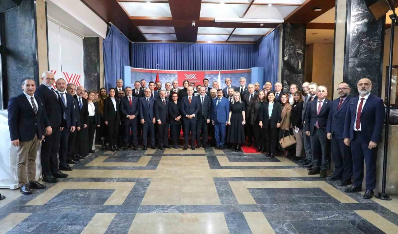 Rekt&ouml;r Hacım&uuml;ft&uuml;oğlu, Y&Ouml;K&rsquo;te d&uuml;zenlenen "Anadolu&rsquo;da afiliye olan &uuml;niversiteler" toplantısına katıldı
