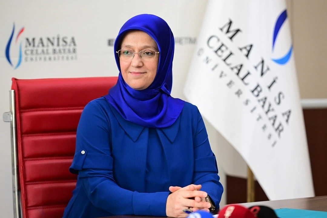 Rekt&ouml;r Kibar&rsquo;dan YKS adaylarına moral mesajı
