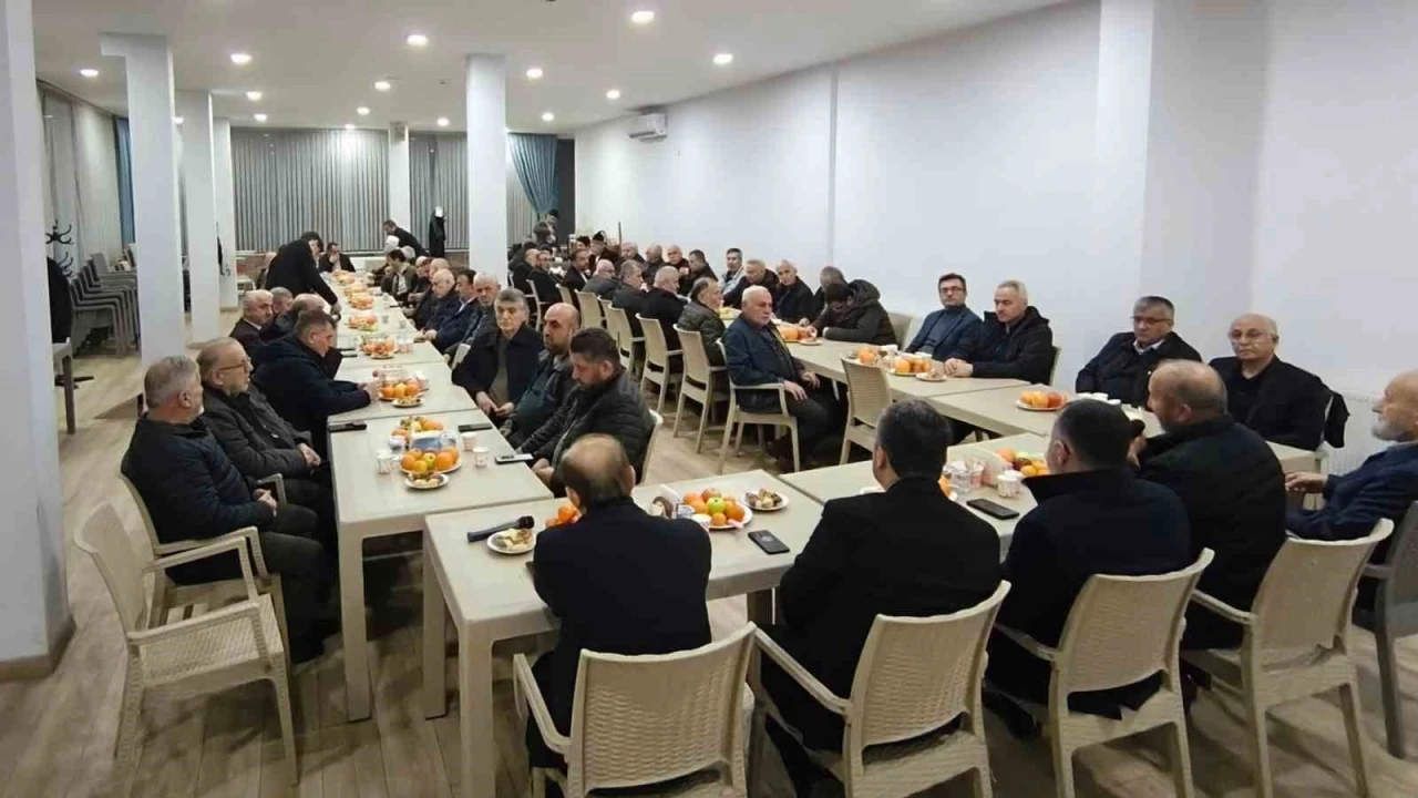 Rekt&ouml;r Kırışık, Karab&uuml;k Dostlar Meclisi ile bir araya geldi
