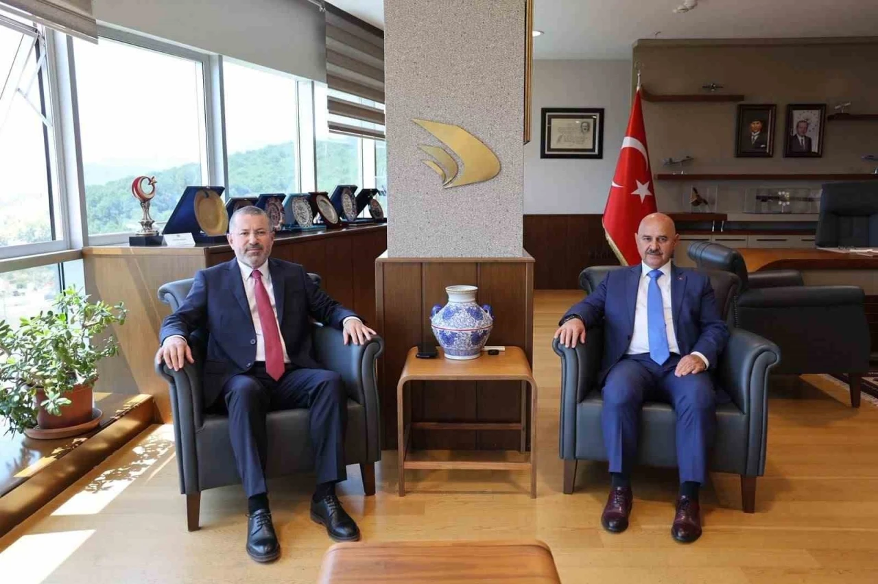 Rektör Kırışık’tan Düzce Üniversitesi’ne ziyaret
