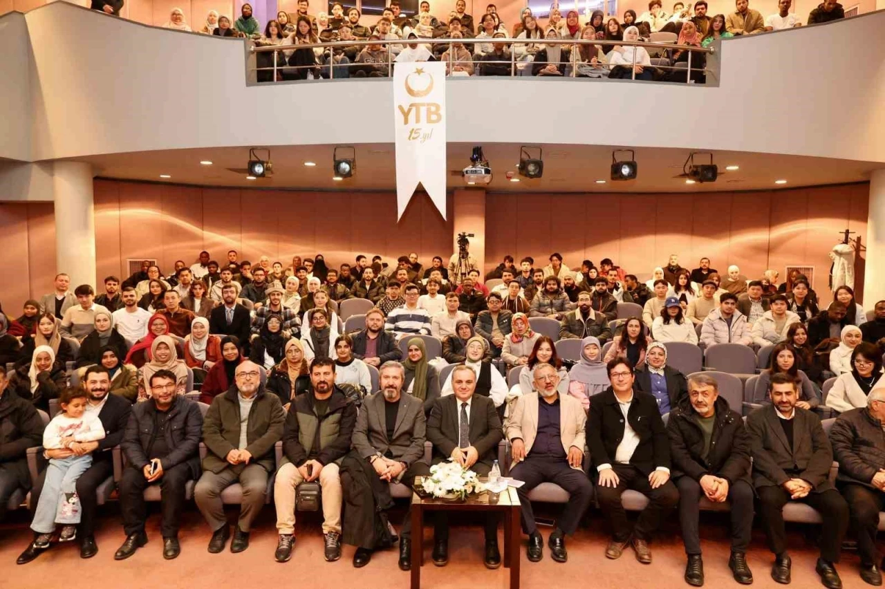 Rekt&ouml;r Prof. Dr. Altun; Uluslararası &Ouml;ğrenci Akademisi&rsquo;nin a&ccedil;ılış dersini verdi
