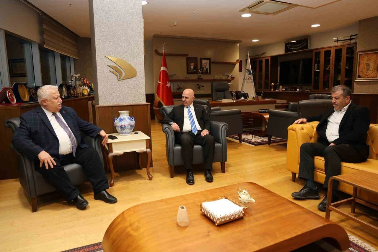 Rekt&ouml;r S&ouml;zbir T&Uuml;BA Başkanı Şekeri ağırladı
