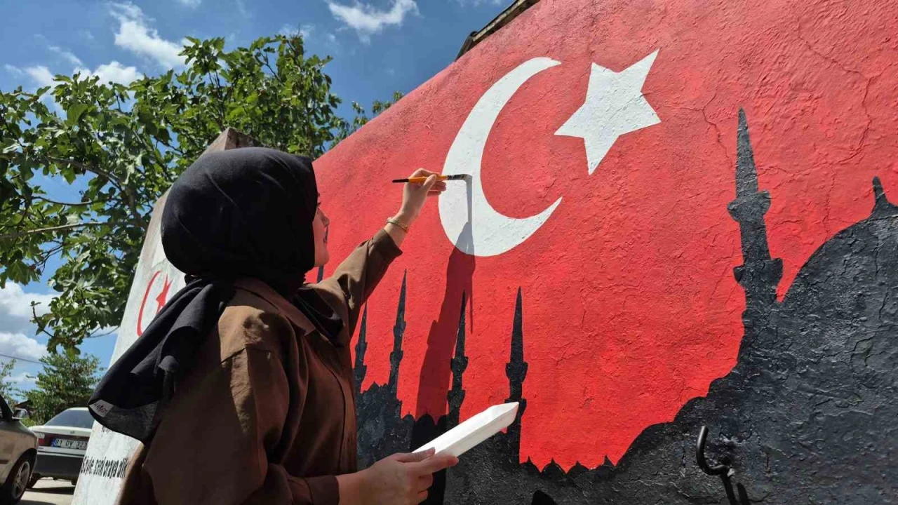 Resim öğretmeninin fırçasıyla mahallenin adı değişti
