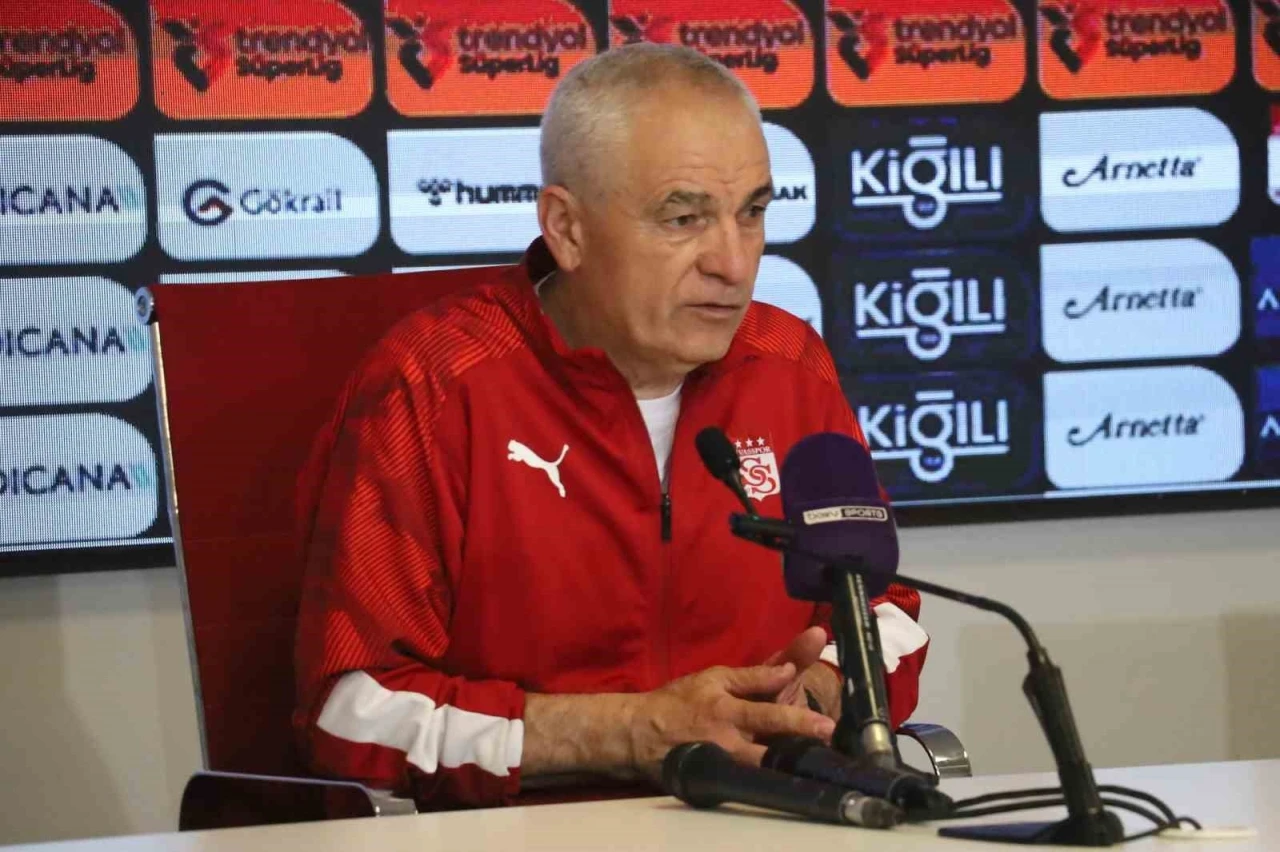 Rıza Çalımbay: &quot;Bizim için üzücü bir maç oldu&quot;
