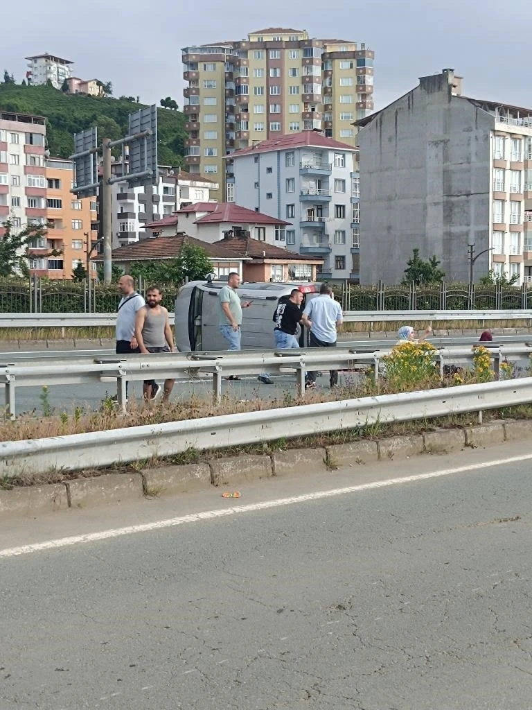 Rize’de bayram dönüşü kaza: 2 ölü, 3 yaralı
