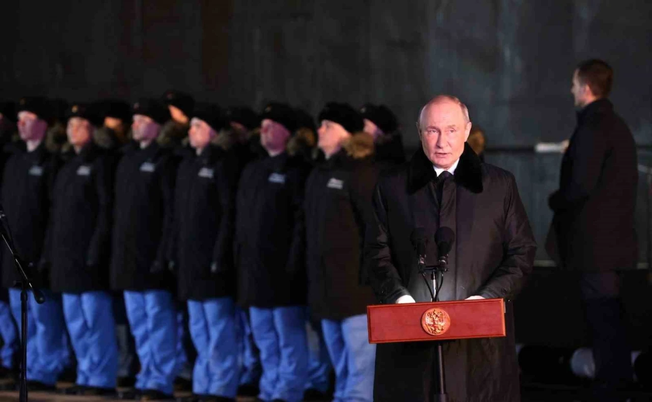 Rusya’da Perm nükleer denizaltısı Putin’in talimatıyla suya indirildi
