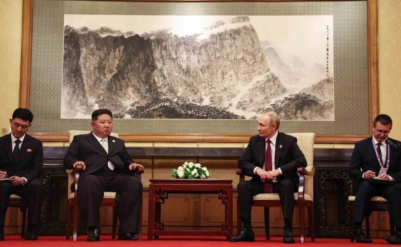 Rusya Devlet Başkanı Putin, Kuzey Kore lideri Kim ile bir araya geldi