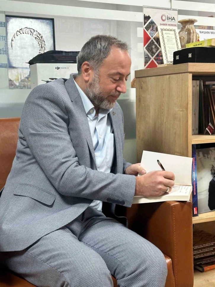 &rsquo;R&uuml;yalar ve Ger&ccedil;ek Hayat&rsquo; okuyucularla buluştu
