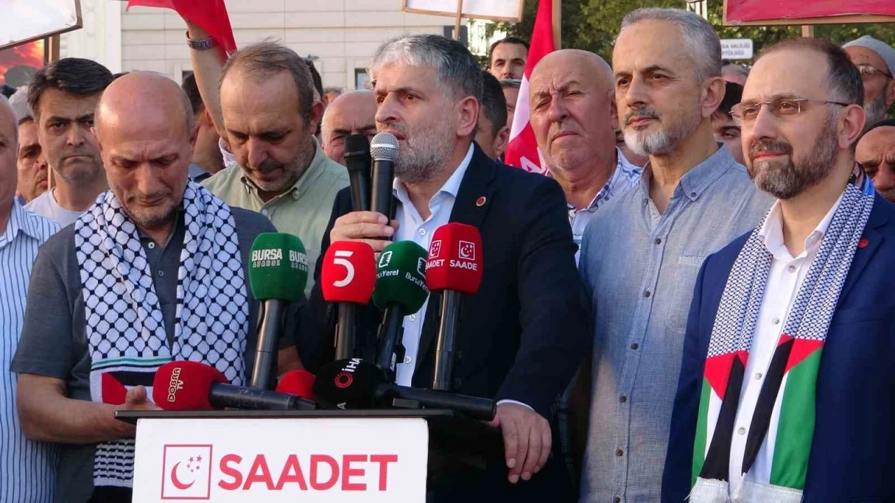 Saadet Partisi Bursa Milletvekili Mehmet Atmaca, Özgürlük Filosu’na katıldı
