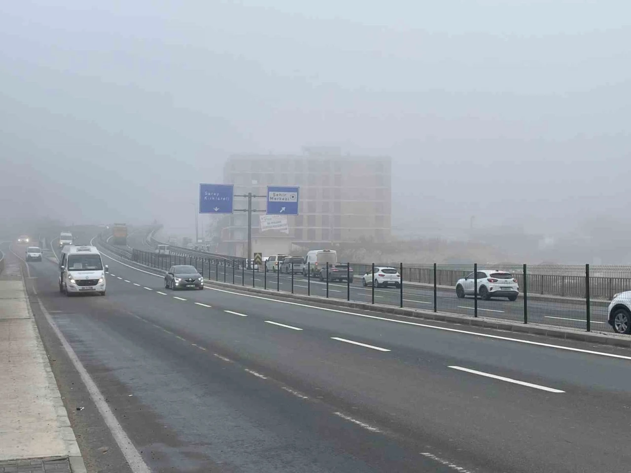 Sabah sisi Kapaklı’yı beyaza bürüdü
