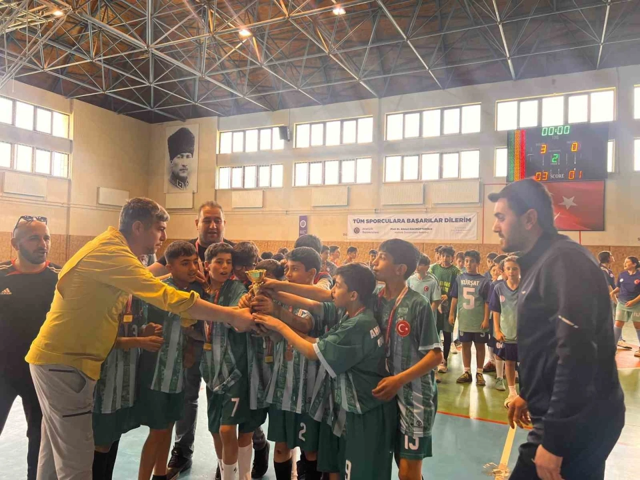 Sabancı çifte şampiyon
