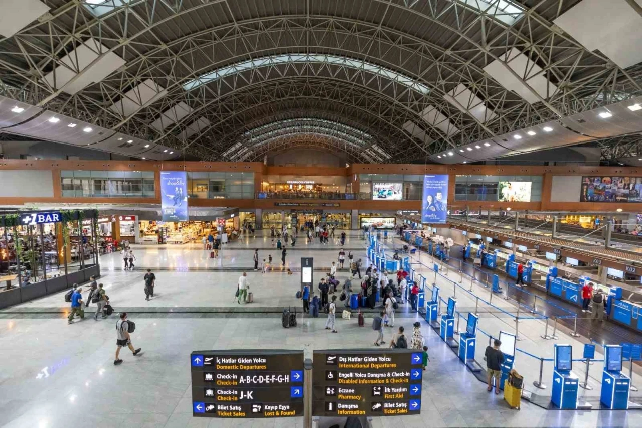 Sabiha Gökçen Havalimanı hafta sonu rekor tazeledi