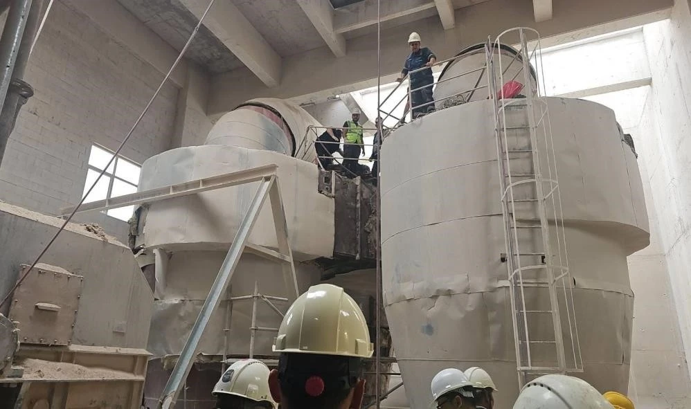 Safi &Ccedil;imento Fabrikasında kazana d&uuml;şerek ağır yaralanan iş&ccedil;i hayatını kaybetti
