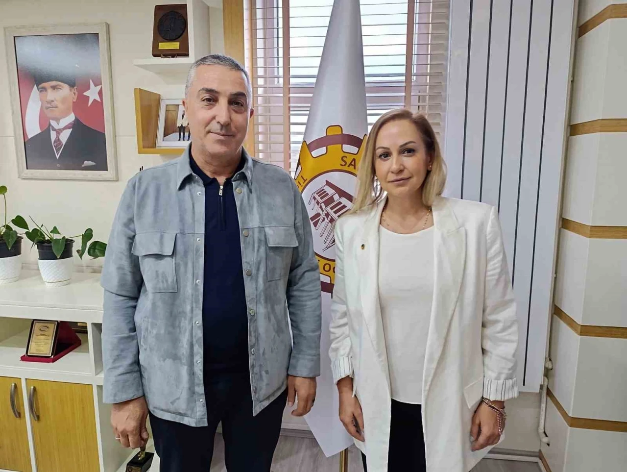 Safranbolu TSO’da yeni meclis üyesi Urgancıoğlu’na rozeti verildi
