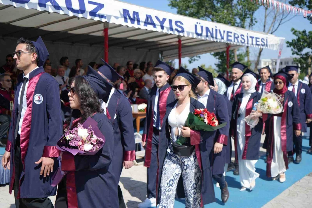 Sağlık ordusuna 350 yeni hekim
